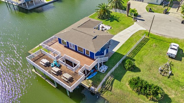 16643 Bermuda Way, Galveston, TX 77554