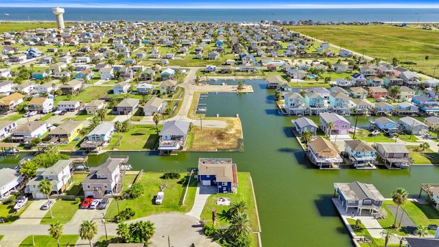 16643 Bermuda Way, Galveston, TX 77554