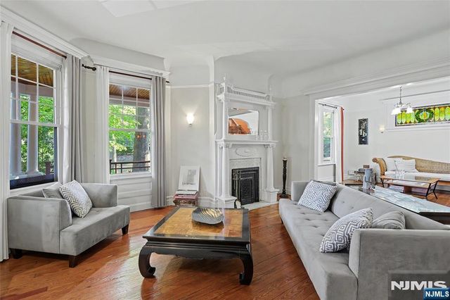 205 Grand Avenue, Leonia, NJ 07605