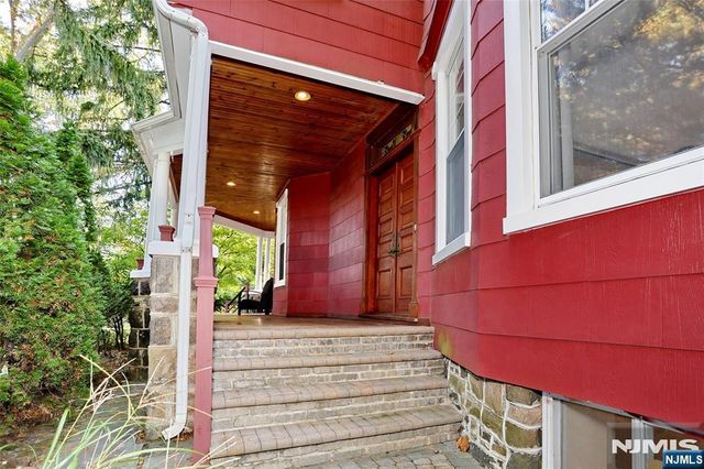 205 Grand Avenue, Leonia, NJ 07605