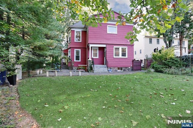 205 Grand Avenue, Leonia, NJ 07605