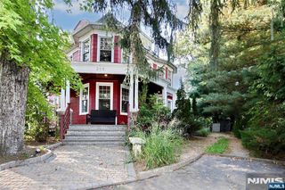 205 Grand Avenue, Leonia, NJ 07605