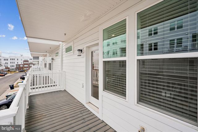 19820 LAVENDER DUST SQ, Ashburn, VA 20147