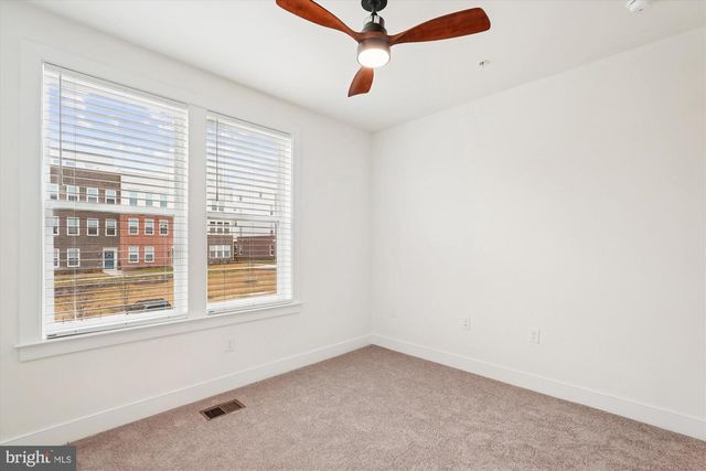 19820 LAVENDER DUST SQ, Ashburn, VA 20147