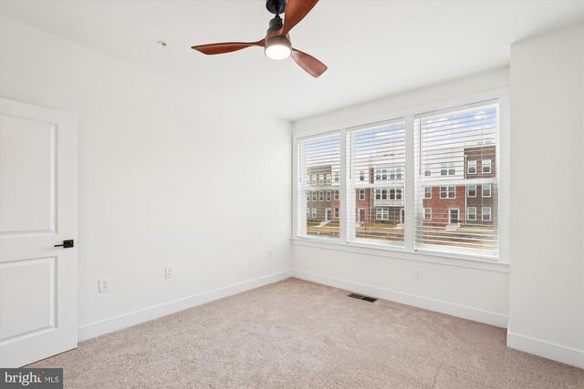 19820 LAVENDER DUST SQ, Ashburn, VA 20147