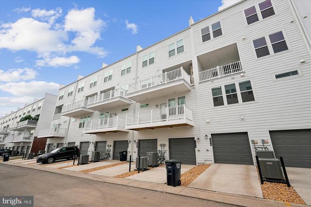 19820 LAVENDER DUST SQ, Ashburn, VA 20147