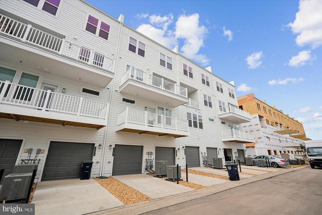 19820 LAVENDER DUST SQ, Ashburn, VA 20147