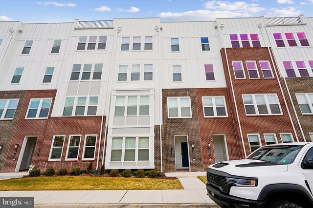 19820 LAVENDER DUST SQ, Ashburn, VA 20147