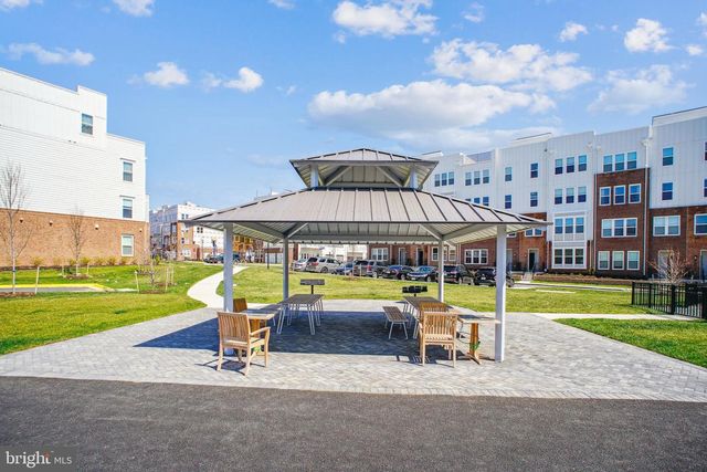 19820 LAVENDER DUST SQ, Ashburn, VA 20147