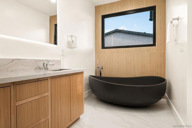 1531 33 Lieta St, San Diego, CA 92110