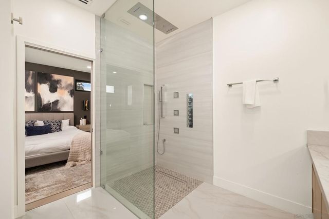 1531 33 Lieta St, San Diego, CA 92110