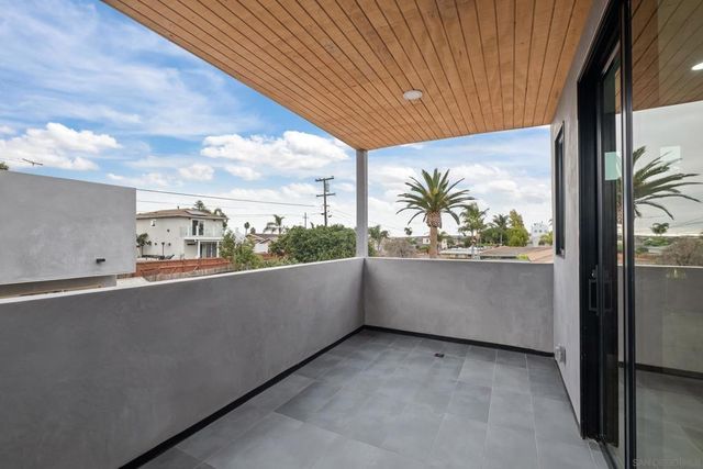 1531 33 Lieta St, San Diego, CA 92110