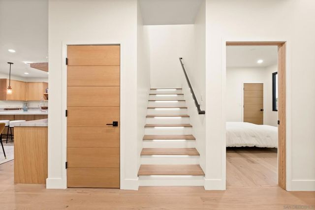 1531 33 Lieta St, San Diego, CA 92110