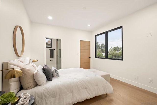 1531 33 Lieta St, San Diego, CA 92110