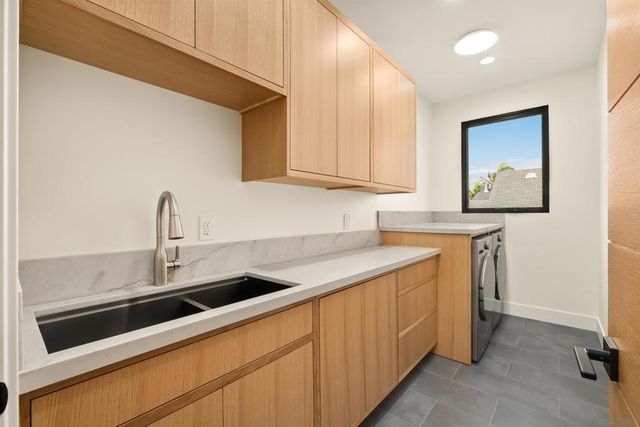 1531 33 Lieta St, San Diego, CA 92110