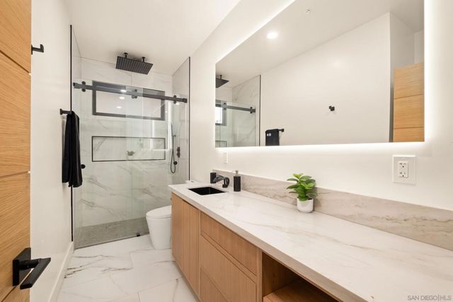 1531 33 Lieta St, San Diego, CA 92110