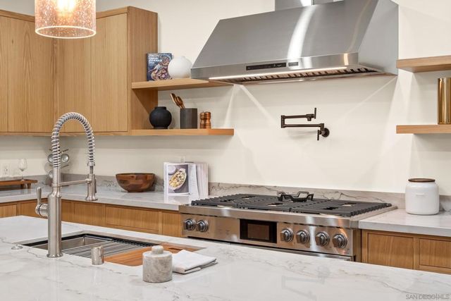 1531 33 Lieta St, San Diego, CA 92110