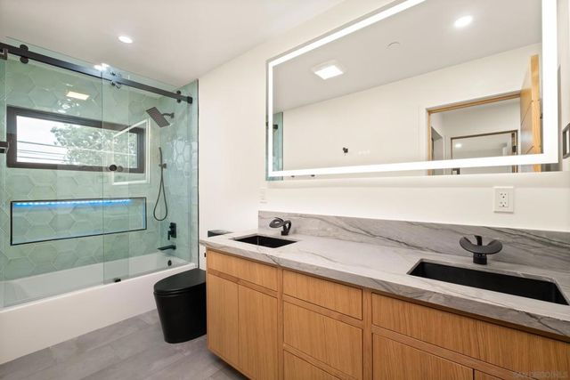 1531 33 Lieta St, San Diego, CA 92110