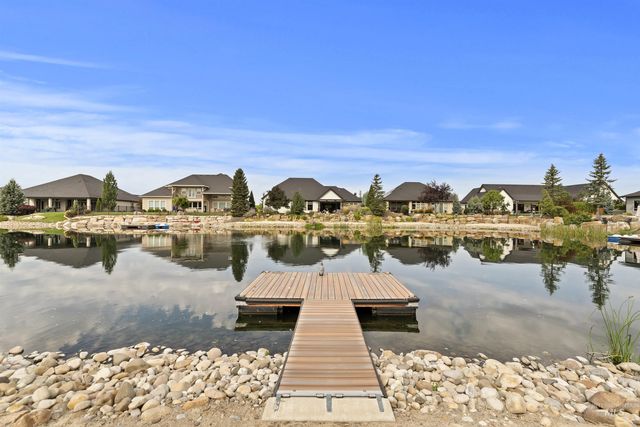 1494 N Longhorn Ave, Eagle, ID 83616