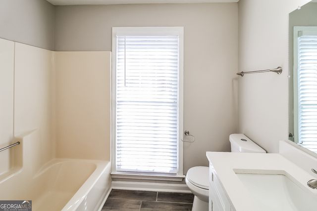 25 E Country Woods Drive, Covington, GA 30016