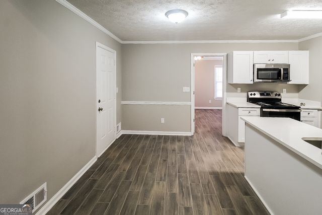 25 E Country Woods Drive, Covington, GA 30016