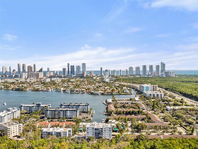 16385 Biscayne Blvd PH8, North Miami Beach, FL 33160