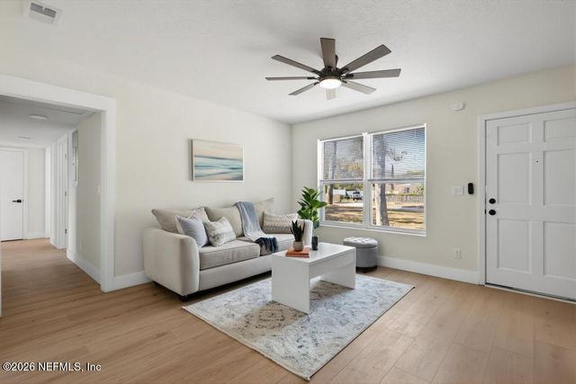 1633 DIBBLE Circle W, Jacksonville, FL 32246