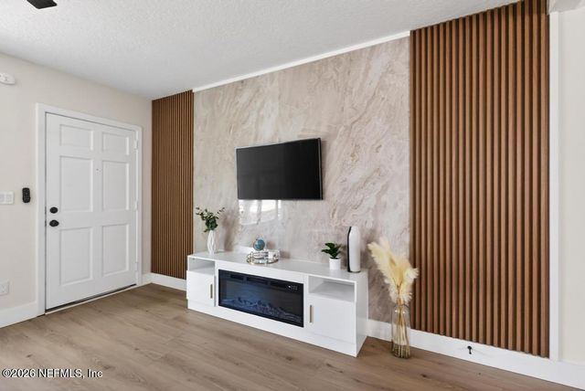 1633 DIBBLE Circle W, Jacksonville, FL 32246