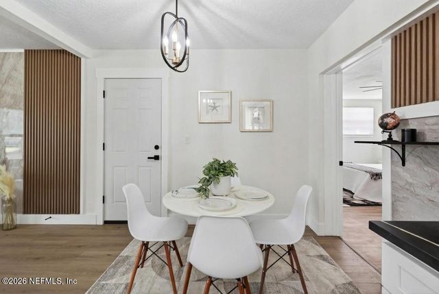 1633 DIBBLE Circle W, Jacksonville, FL 32246