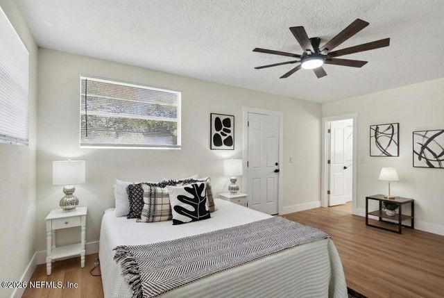 1633 DIBBLE Circle W, Jacksonville, FL 32246