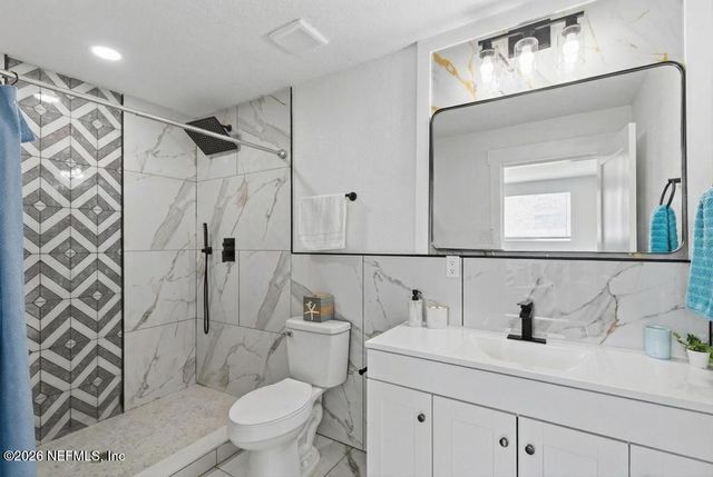 1633 DIBBLE Circle W, Jacksonville, FL 32246