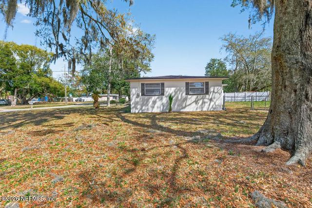1633 DIBBLE Circle W, Jacksonville, FL 32246
