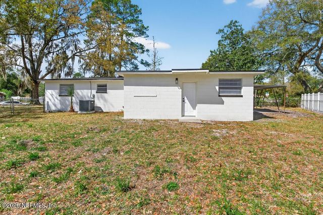 1633 DIBBLE Circle W, Jacksonville, FL 32246