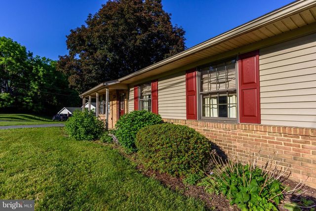 112 STONER DRIVE, Mechanicsburg, PA 17055