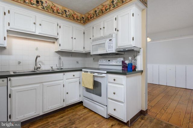 112 STONER DRIVE, Mechanicsburg, PA 17055
