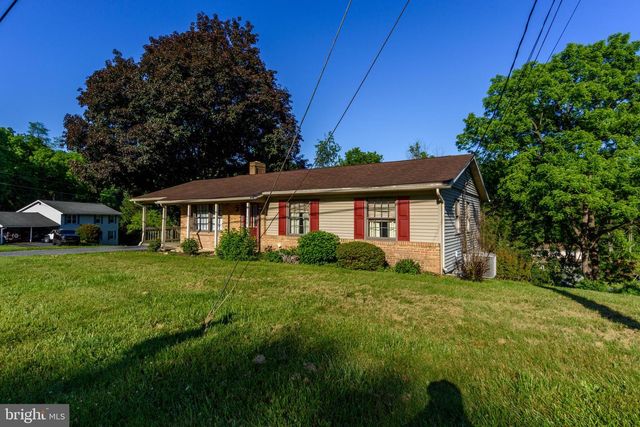 112 STONER DRIVE, Mechanicsburg, PA 17055