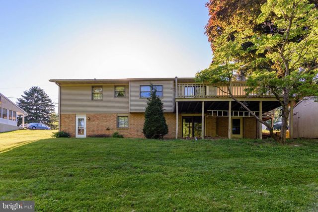 112 STONER DRIVE, Mechanicsburg, PA 17055