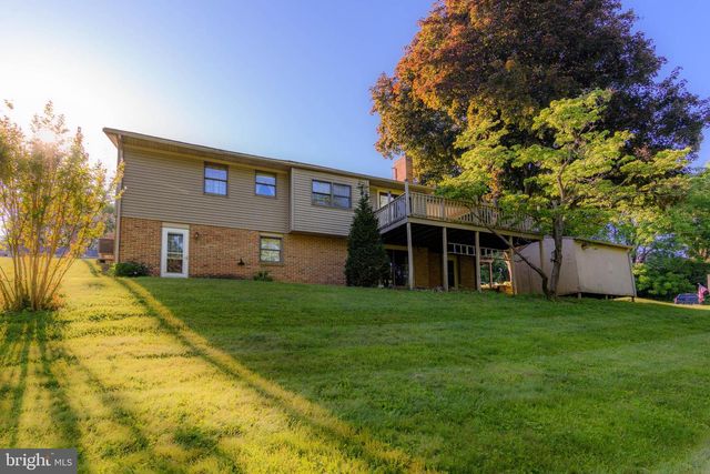 112 STONER DRIVE, Mechanicsburg, PA 17055