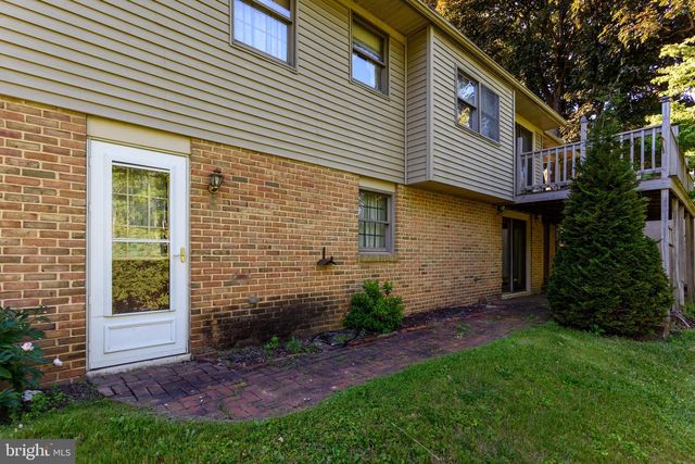 112 STONER DRIVE, Mechanicsburg, PA 17055