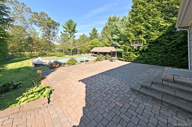 11 Deerwood Road, Spring Valley, NY 10977