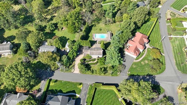 11 Deerwood Road, Spring Valley, NY 10977