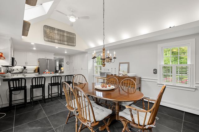 18 Manor Drive, East Sandwich, MA 02537
