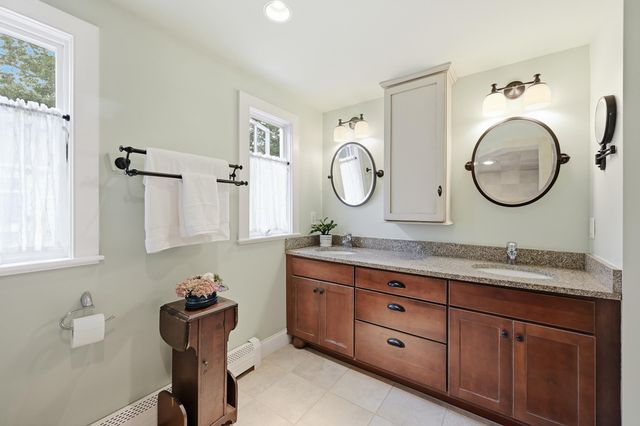 18 Manor Drive, East Sandwich, MA 02537