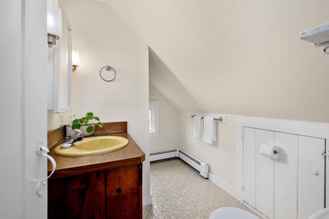 18 Manor Drive, East Sandwich, MA 02537