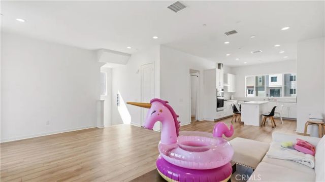 145 Culture, Irvine, CA 92618