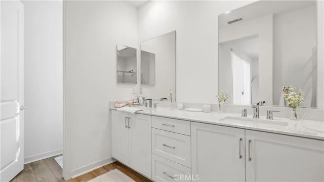 145 Culture, Irvine, CA 92618