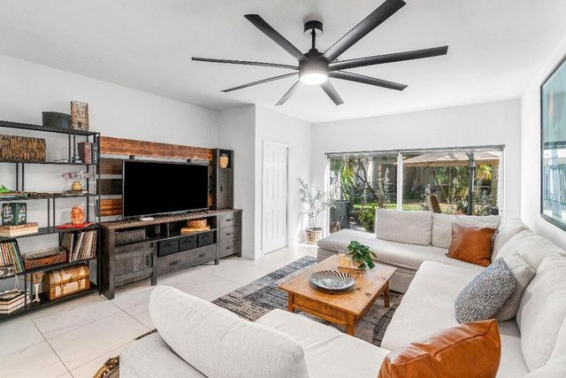 6968 Crooked Fence Drive, Lake Worth, FL 33467