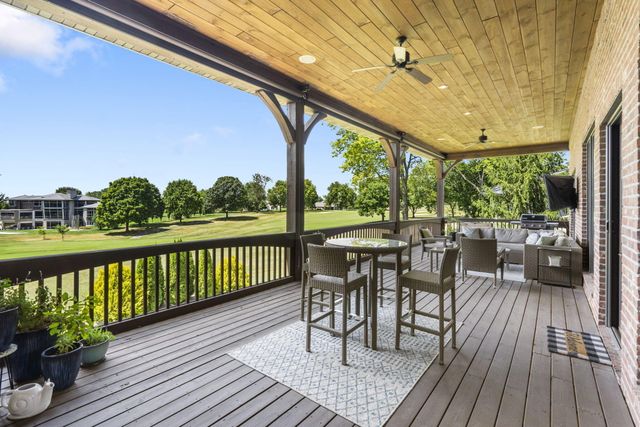 5613 S Dunrobin Drive, Springfield, MO 65809