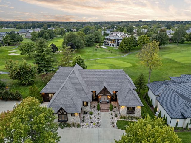 5613 S Dunrobin Drive, Springfield, MO 65809