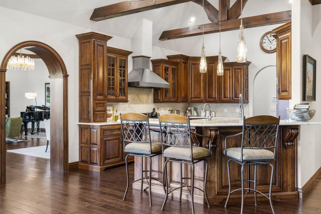 5613 S Dunrobin Drive, Springfield, MO 65809